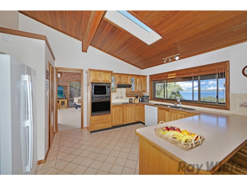 128 Buff Point Avenue, Buff Point NSW 2262