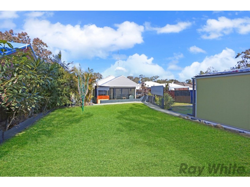 19 Kamilaroo Avenue, Lake Munmorah NSW 2259