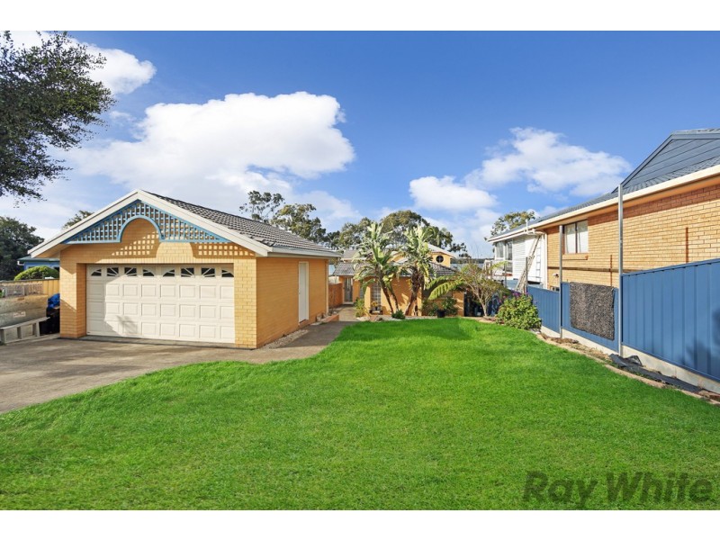 125 Griffith Street, Mannering Park NSW 2259