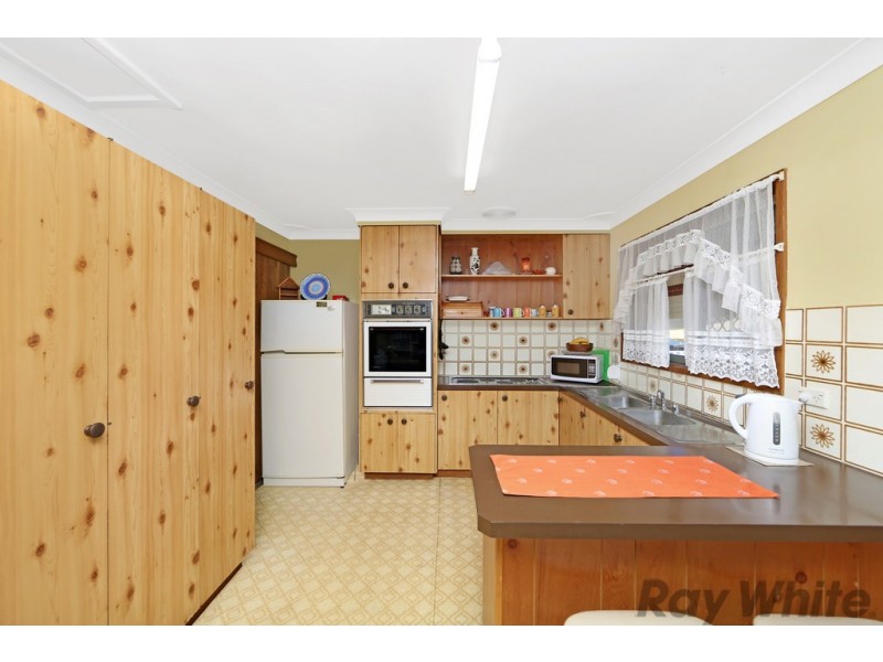 12 Kalani Street, Budgewoi NSW 2262