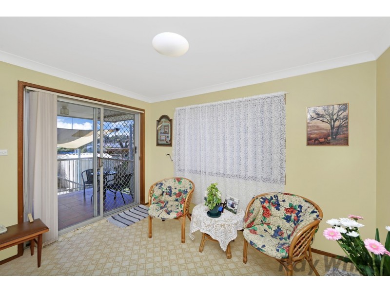 12 Kalani Street, Budgewoi NSW 2262