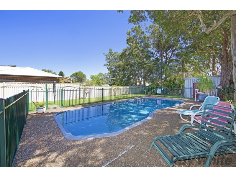 6 Canton Parade, Noraville NSW 2263