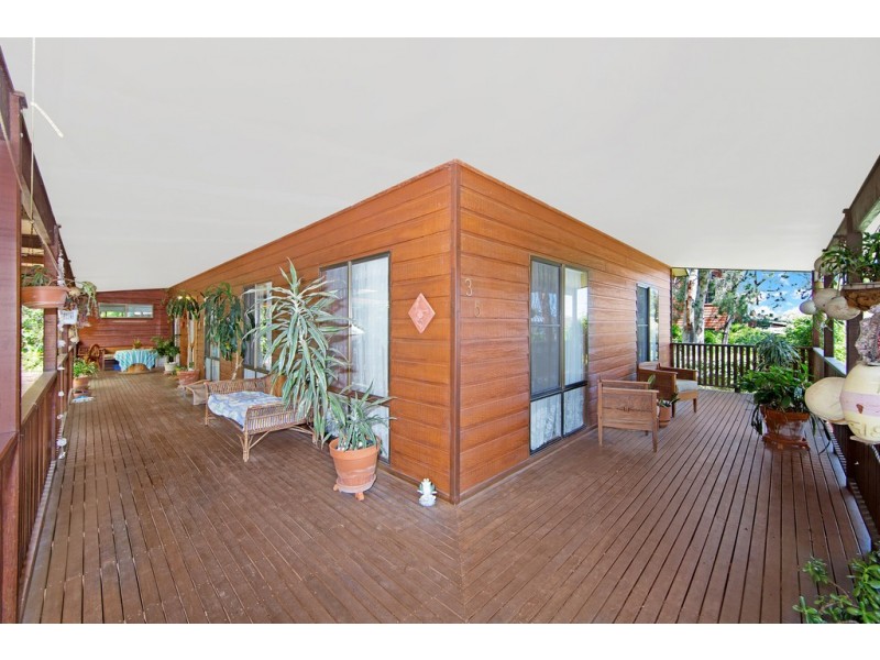 35 Trevally Avenue, Chain Valley Bay NSW 2259