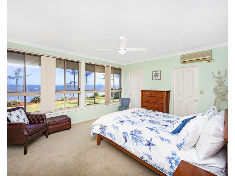 8 Wallarah Road, Gorokan NSW 2263