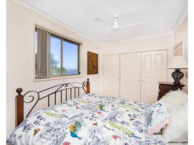 8 Wallarah Road, Gorokan NSW 2263