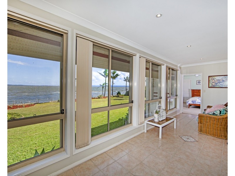 8 Wallarah Road, Gorokan NSW 2263