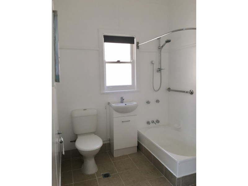 14 Buff Point Avenue, Buff Point NSW 2262