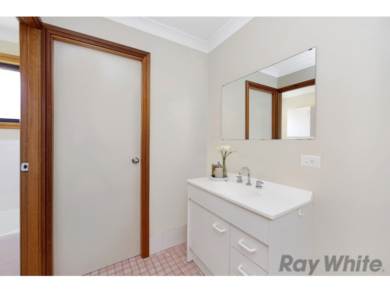 4/87-89 Yeramba Road, Summerland Point NSW 2259