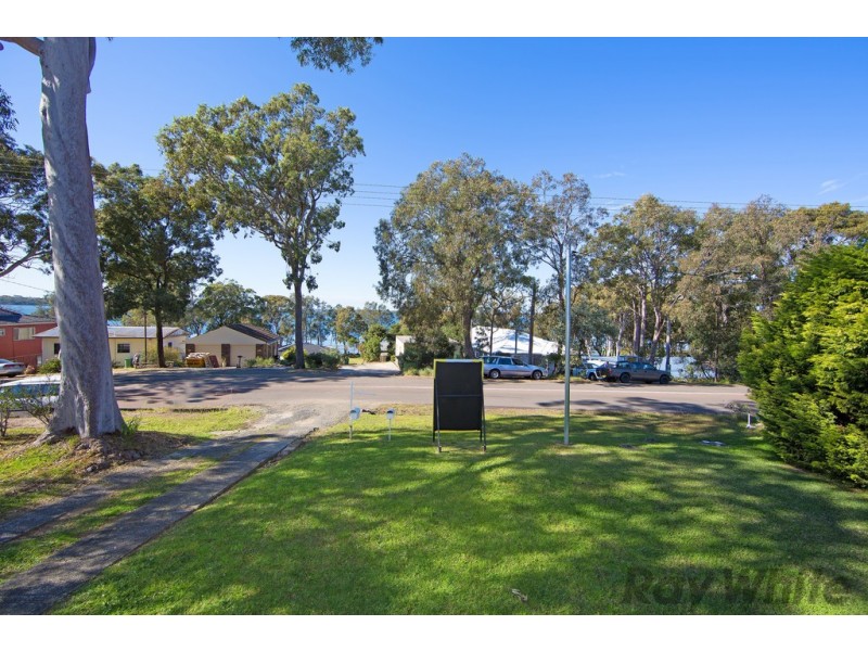 60 Malvina Parade, Lake Haven NSW 2263