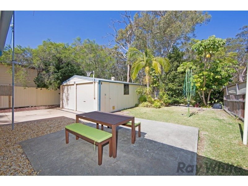 11 Houston Avenue, Chain Valley Bay NSW 2259