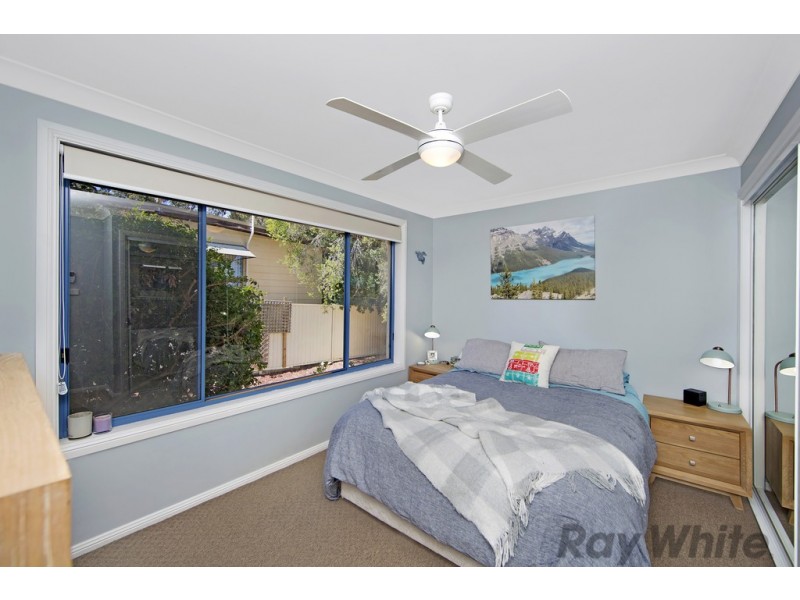 11 Houston Avenue, Chain Valley Bay NSW 2259