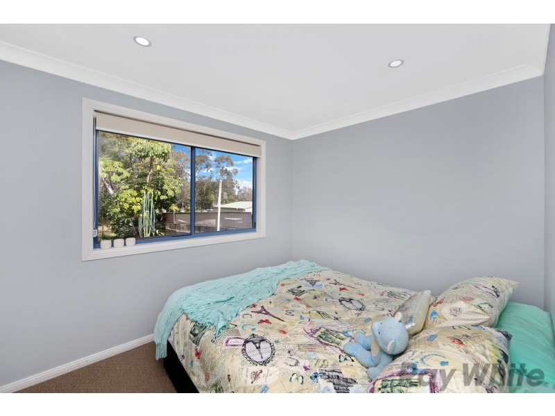 11 Houston Avenue, Chain Valley Bay NSW 2259