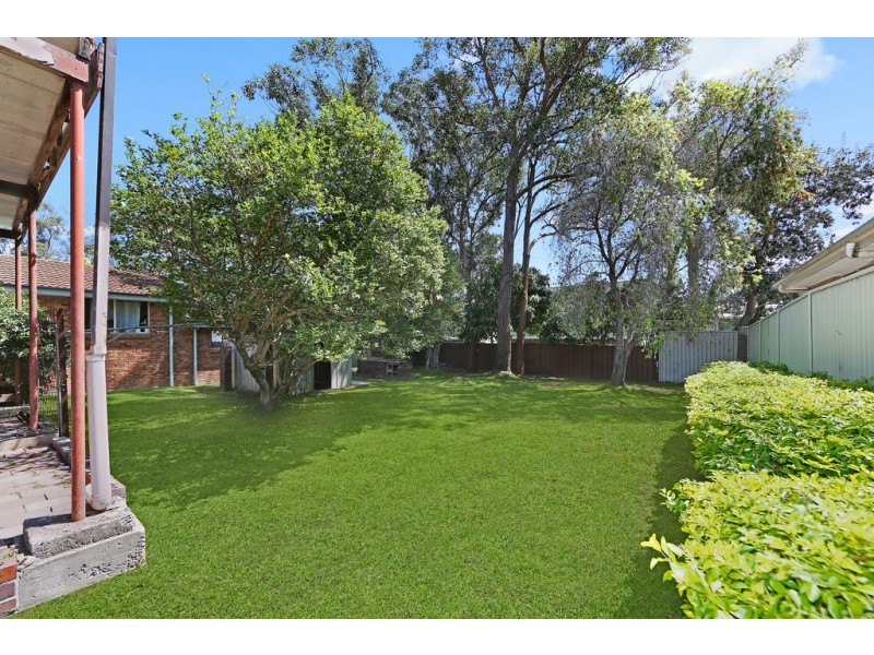 10 Nirringa Road, Summerland Point NSW 2259