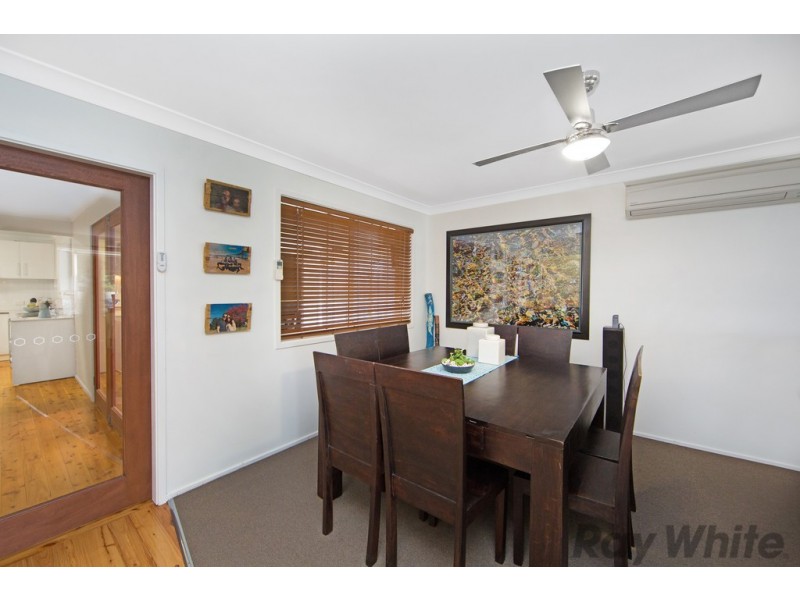 22 Sunrise Avenue, Budgewoi NSW 2262