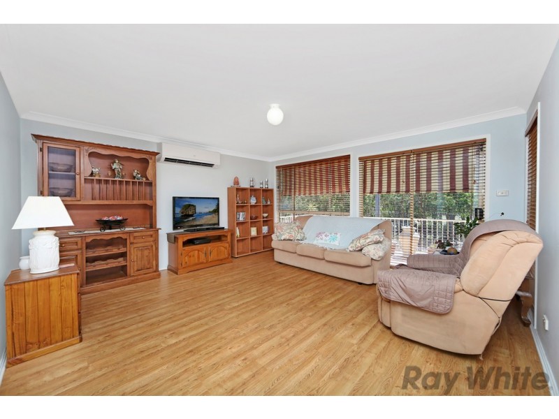 136 Elizabeth Bay Drive, Lake Munmorah NSW 2259