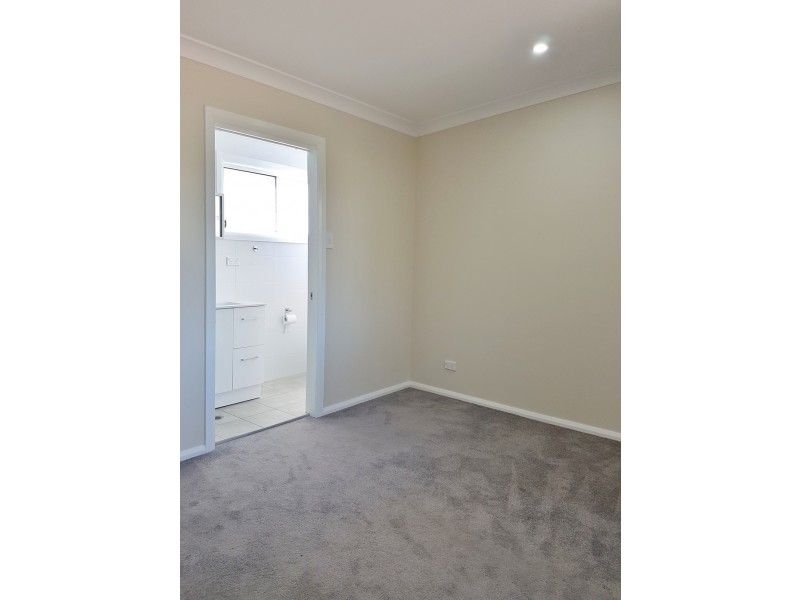 5A Montgomery Avenue, Canton Beach NSW 2263