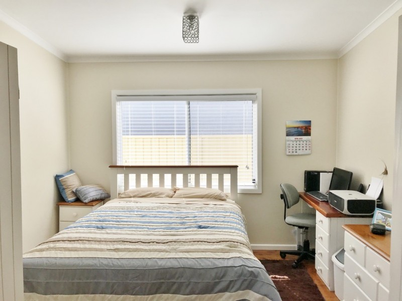 24 Sunrise Avenue, Budgewoi NSW 2262