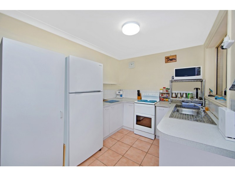 82 Scenic Circle, Budgewoi NSW 2262