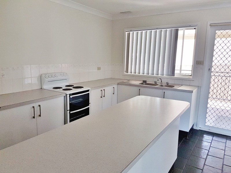 1/106 Elizabeth Bay Drive, Lake Munmorah NSW 2259