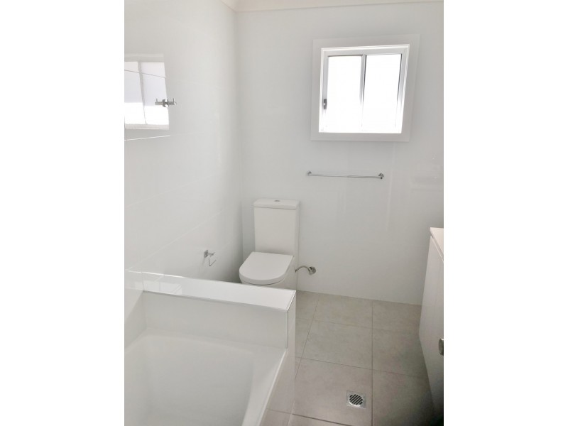 16A Sunrise Avenue, Budgewoi NSW 2262