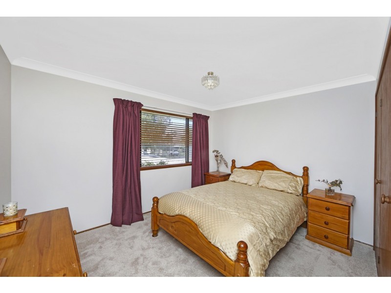 16 Delia Avenue, Budgewoi NSW 2262