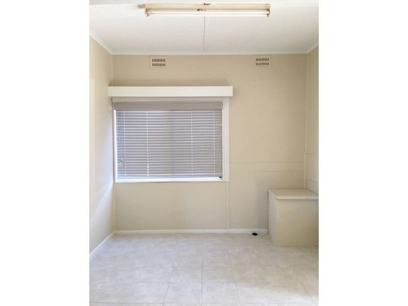 52 Natuna Avenue, Budgewoi NSW 2262