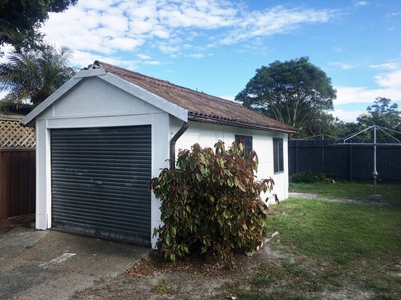 52 Natuna Avenue, Budgewoi NSW 2262