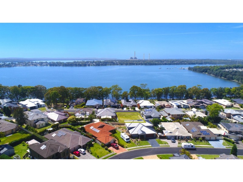18 Mulwala Drive, Wyee Point NSW 2259
