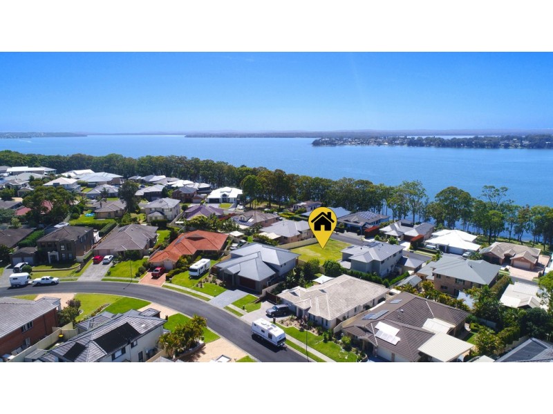 18 Mulwala Drive, Wyee Point NSW 2259