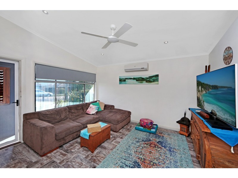 49 Skyline Street, Gorokan NSW 2263