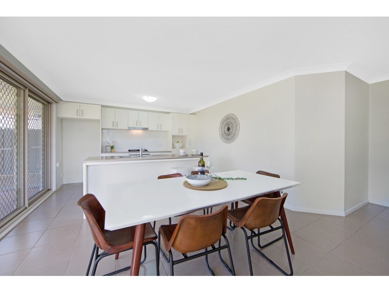 9 Florin Place, Wadalba NSW 2259