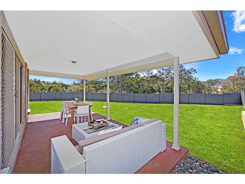 9 Florin Place, Wadalba NSW 2259