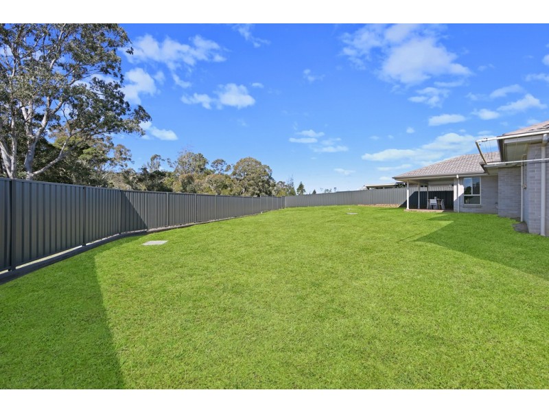9 Florin Place, Wadalba NSW 2259
