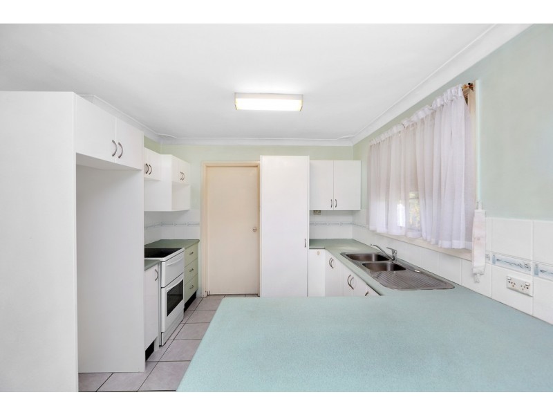 2 John Street, Gorokan NSW 2263