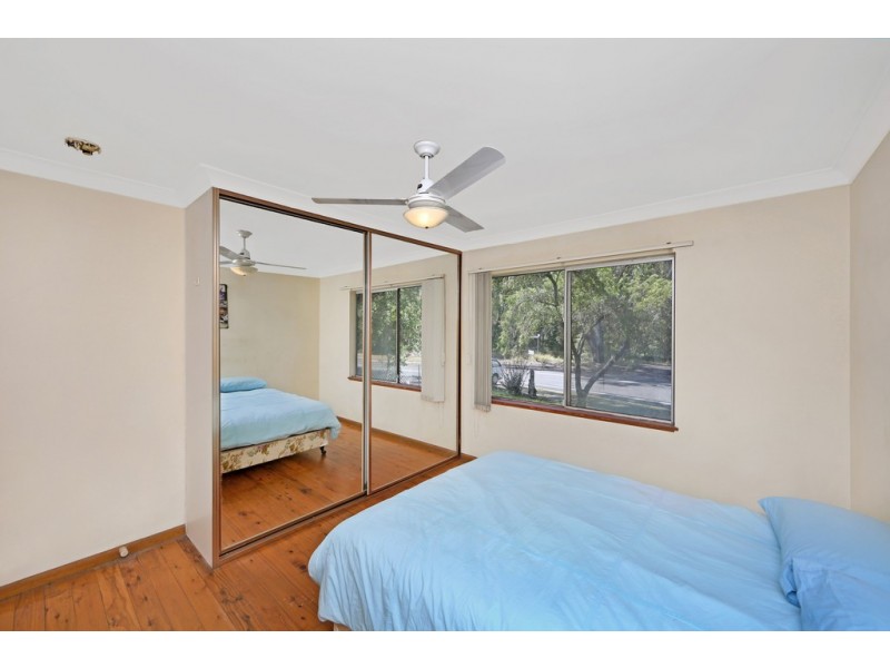 6 Hobson Avenue, Charmhaven NSW 2263