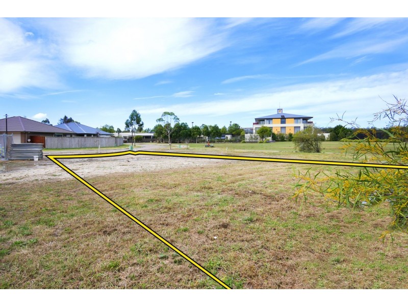 44 Parry Parade, Wyong NSW 2259