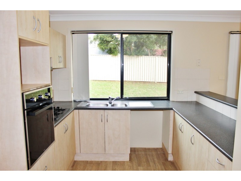 4 Miller Crescent, Blue Haven NSW 2262