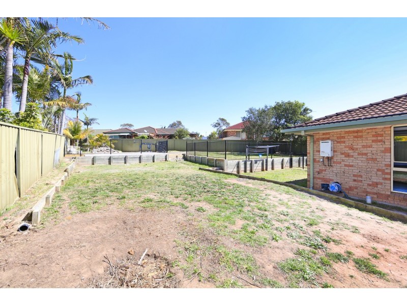 2 Woodside Court, Lake Haven NSW 2263