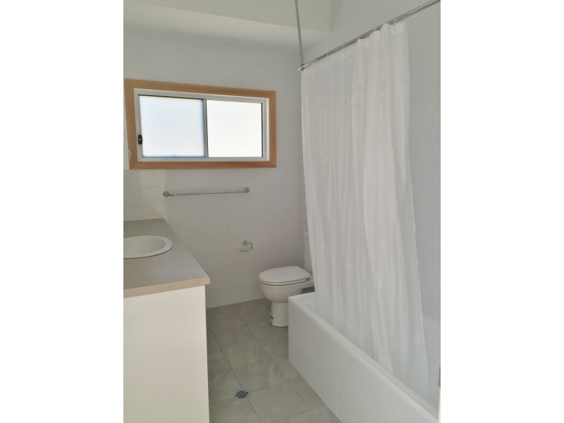 26a Goobarabah Avenue, Gorokan NSW 2263