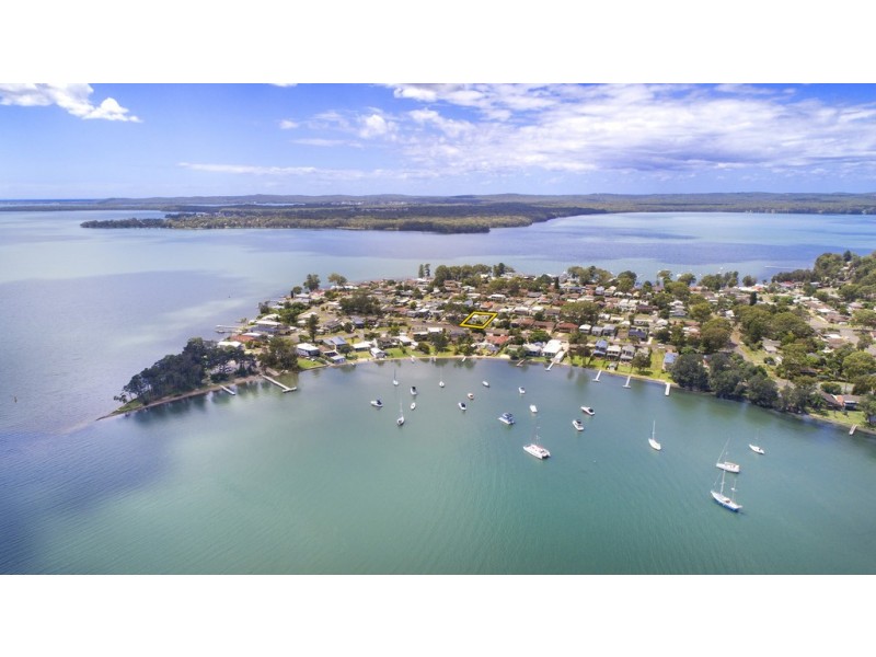 18 Kenilworth Street, Mannering Park NSW 2259