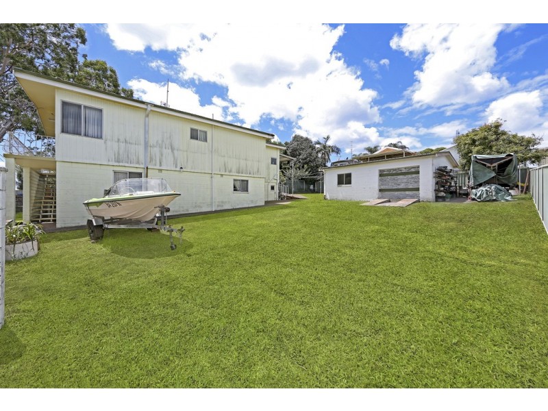 18 Kenilworth Street, Mannering Park NSW 2259