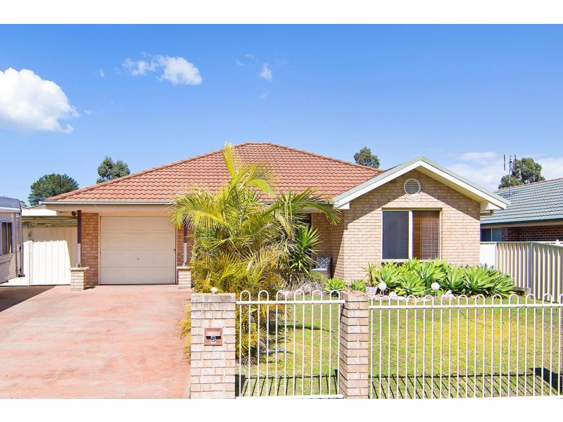 6 Tirriki Close, Buff Point NSW 2262