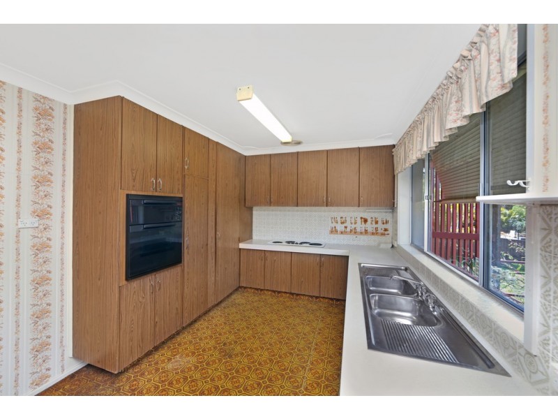 19 Grandview Parade, Gorokan NSW 2263