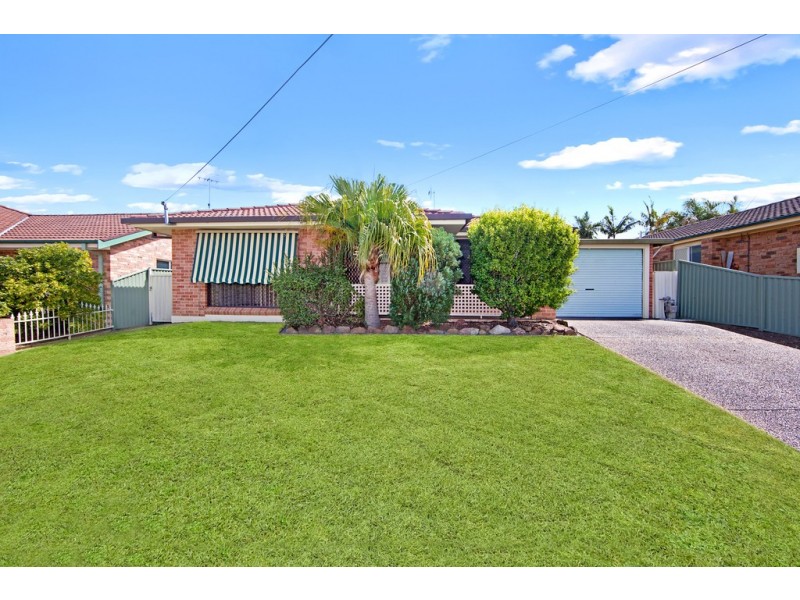 6 Casurina Close, Lake Haven NSW 2263