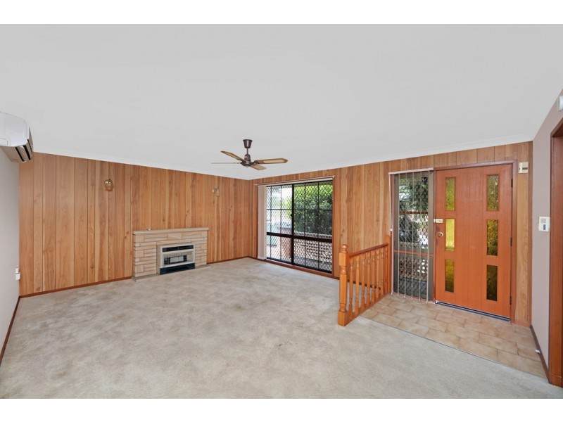 6 Casurina Close, Lake Haven NSW 2263