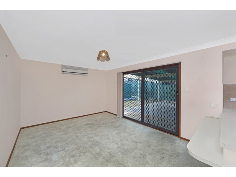 6 Casurina Close, Lake Haven NSW 2263