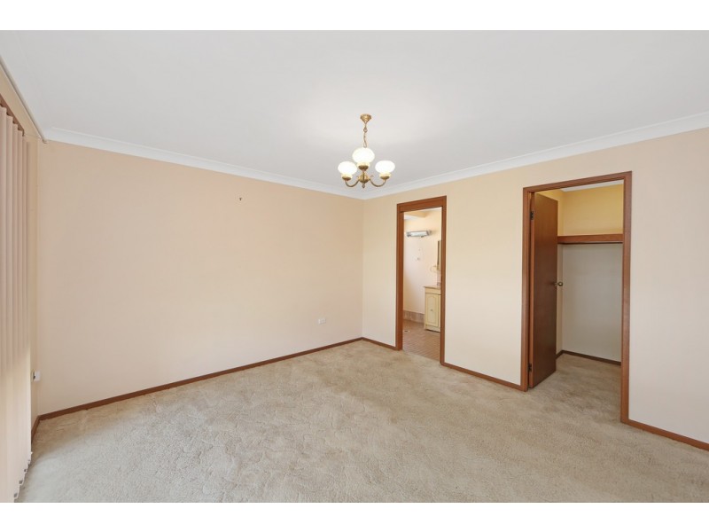 6 Casurina Close, Lake Haven NSW 2263