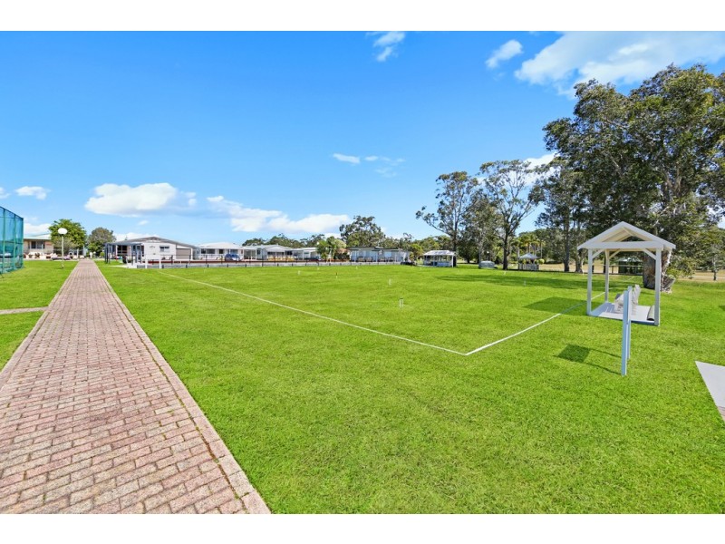 240/25 Mulloway Road, Chain Valley Bay NSW 2259