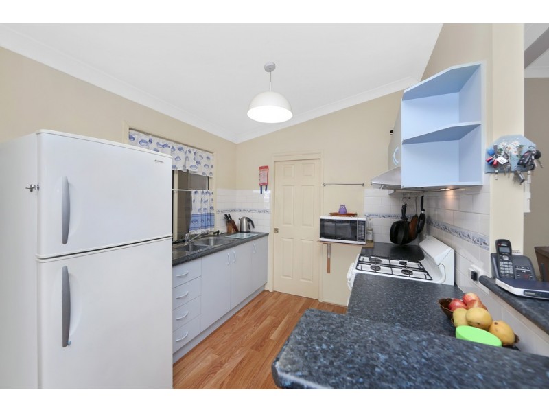 240/25 Mulloway Road, Chain Valley Bay NSW 2259
