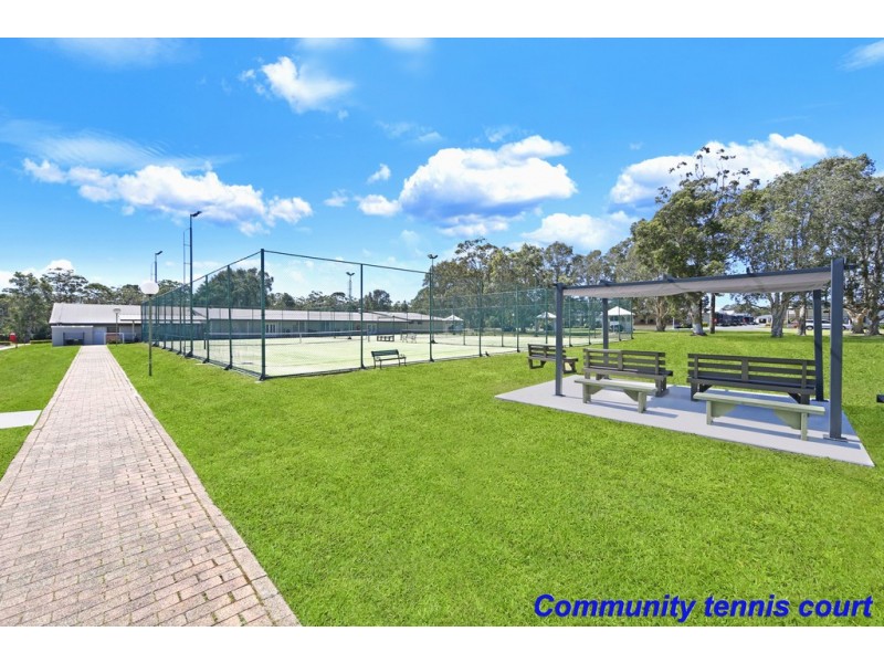 240/25 Mulloway Road, Chain Valley Bay NSW 2259